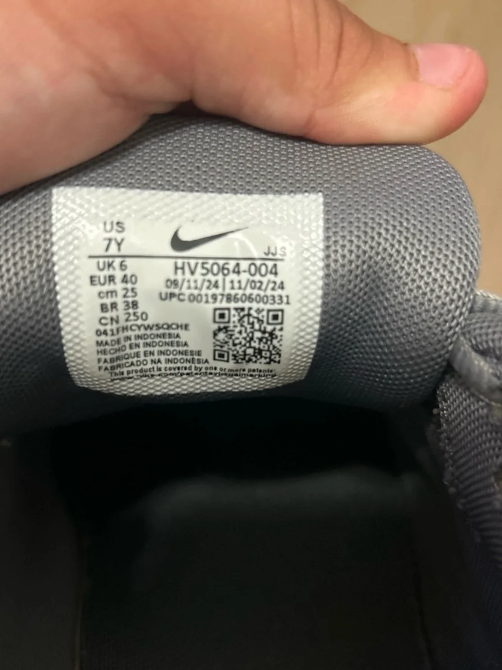 Nike Men’s Gray Athletic Running Shoes
